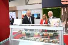 Президент Ильхам Алиев ознакомился с выставками InterFood Azerbaijan и Caspian Agro (ФОТО)