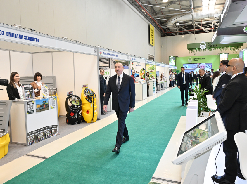 Президент Ильхам Алиев ознакомился с выставками InterFood Azerbaijan и Caspian Agro (ФОТО)