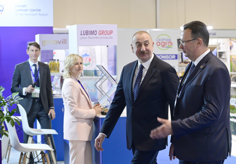 Президент Ильхам Алиев ознакомился с выставками InterFood Azerbaijan и Caspian Agro (ФОТО)