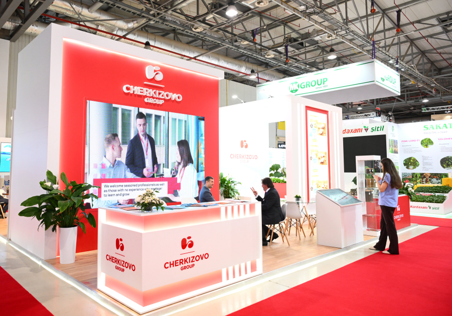 Президент Ильхам Алиев ознакомился с выставками InterFood Azerbaijan и Caspian Agro (ФОТО)