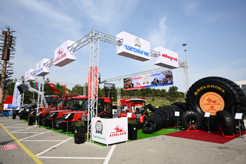 Президент Ильхам Алиев ознакомился с выставками InterFood Azerbaijan и Caspian Agro (ФОТО)