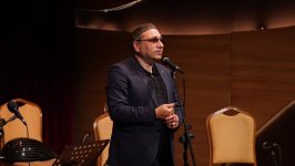 Еще не поздно… Погружаясь в мир поэтического искусства Махджамал Бабаевой (ФОТО)