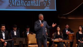 Еще не поздно… Погружаясь в мир поэтического искусства Махджамал Бабаевой (ФОТО)