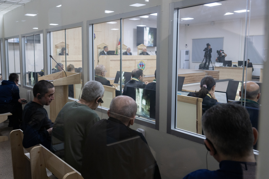На суде представлены факты, отраженные в отчетах международных организаций и зарубежных СМИ, подтверждающие оккупацию Арменией территорий Азербайджана (ФОТО)