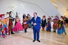 В Центре Гейдара Алиева состоялось открытие выставки бразильского художника Луиса де Соузы (ФОТО/ВИДЕО)
