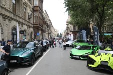 Автомобильная федерация Азербайджана организовала выставку скоростных автомобилей (ФОТО)