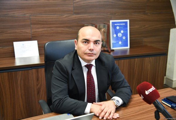 В 2024 г. объем финансирования расходов Фонда ОМС составил около 2 млрд манатов - Рамиль Мухтарзаде (Интервью)