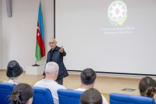 День открытых дней в азербайджанском музее вызвал большой ажиотаж (ФОТО)