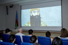 День открытых дней в азербайджанском музее вызвал большой ажиотаж (ФОТО)