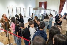 День открытых дней в азербайджанском музее вызвал большой ажиотаж (ФОТО)