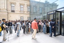 День открытых дней в азербайджанском музее вызвал большой ажиотаж (ФОТО)