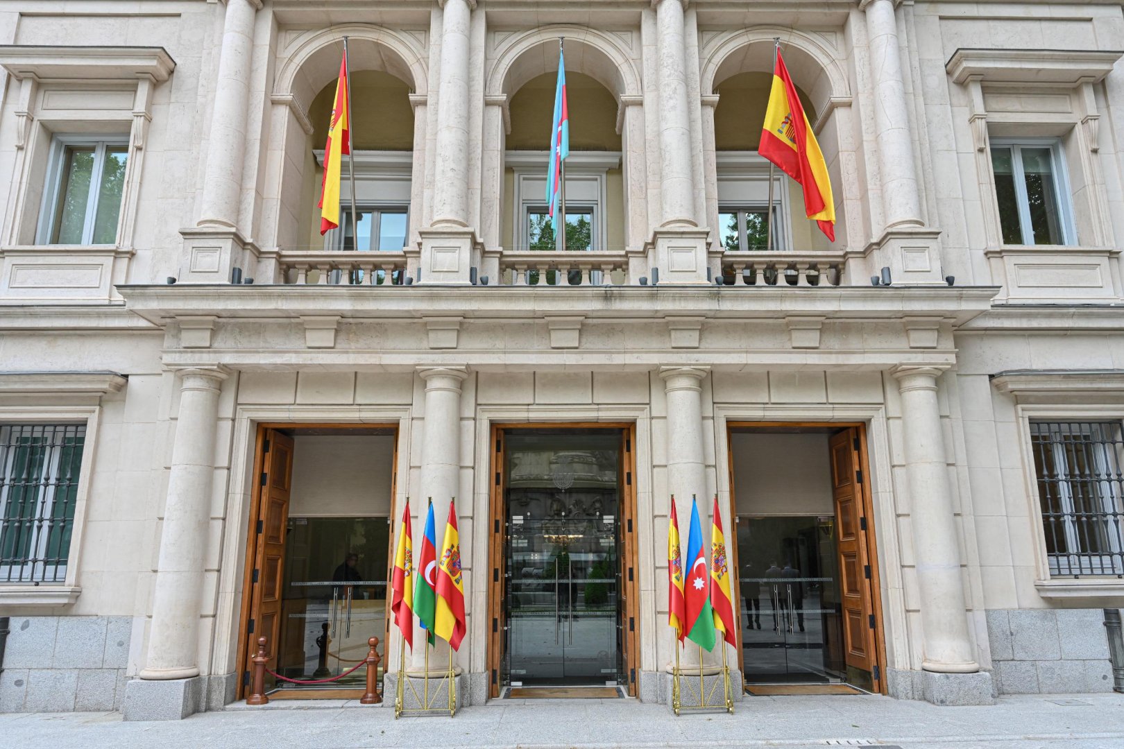 Azerbaijan , Spain discuss inter-parliamentary relations (PHOTO)
