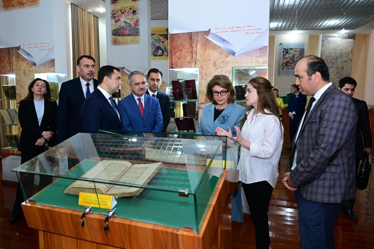 В Таджикистане начались Дни культуры Азербайджана (ФОТО)