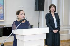Из Беларуси в Азербайджан с любовью: Несвиж - наследие мировой культуры  (ФОТО)