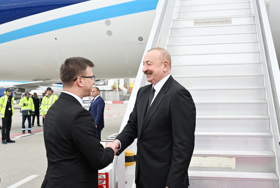 Президент Азербайджана Ильхам Алиев прибыл с рабочим визитом в Венгрию (ФОТО/ВИДЕО)
