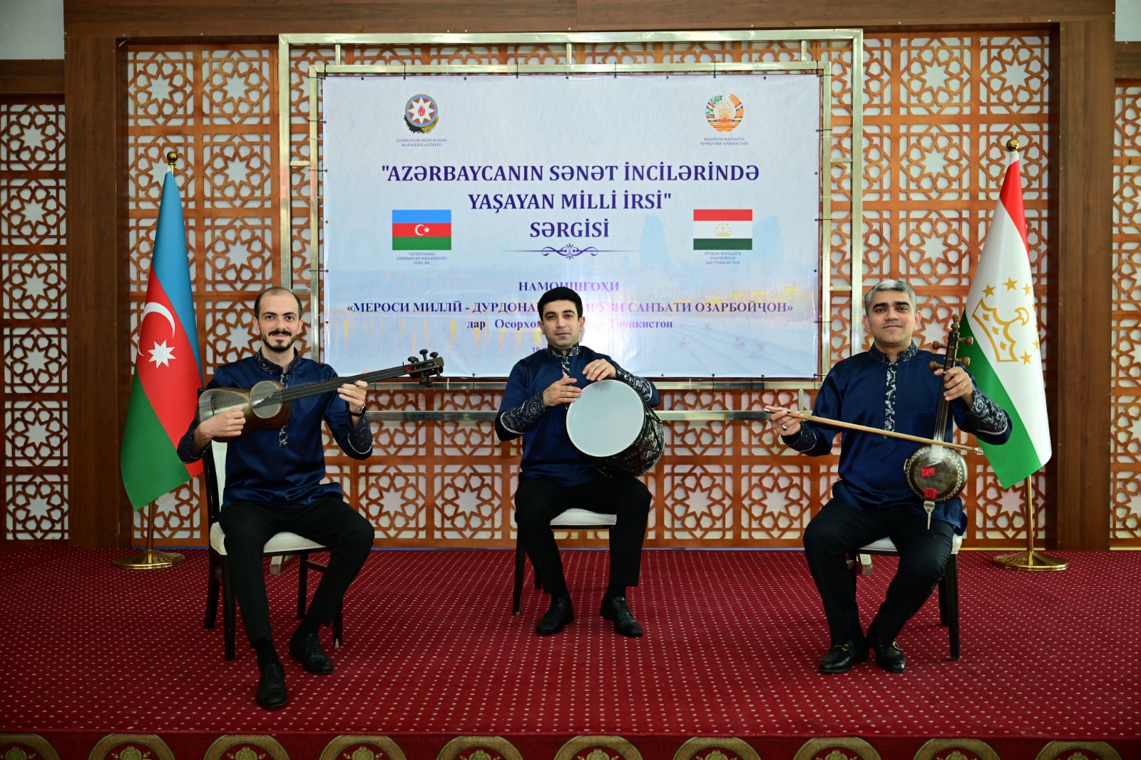 В Таджикистане проходят Дни культуры Азербайджана:  красочная выставка и гала-концерт (ФОТО)