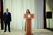 В Таджикистане проходят Дни культуры Азербайджана:  красочная выставка и гала-концерт (ФОТО)