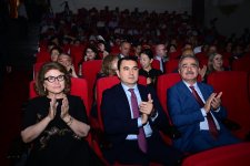 В Таджикистане проходят Дни культуры Азербайджана:  красочная выставка и гала-концерт (ФОТО)