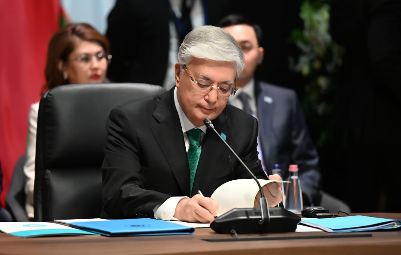 US tariffs on Kazakh goods prompt Tokayev to address Trump
