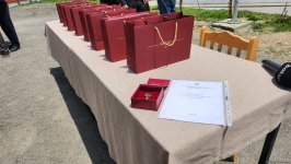 Очередная группа бывших вынужденных переселенцев прибыла в Ходжалы и село Баллыджа (ФОТО)