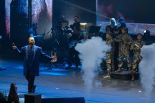 Откровения под софитами! Великолепный спектакль Азада Шабанова с переплетением жанров искусства (ФОТО)
