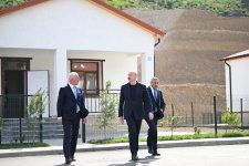 Президент Ильхам Алиев принял участие в открытии села Бейлик Лачинского района (ФОТО/ВИДЕО)