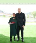 Президент Ильхам Алиев встретился с жителями, переселившимися в село Бейлик Лачинского района, вручил им ключи от домов (ФОТО/ВИДЕО)