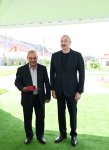 Президент Ильхам Алиев встретился с жителями, переселившимися в село Бейлик Лачинского района, вручил им ключи от домов (ФОТО/ВИДЕО)