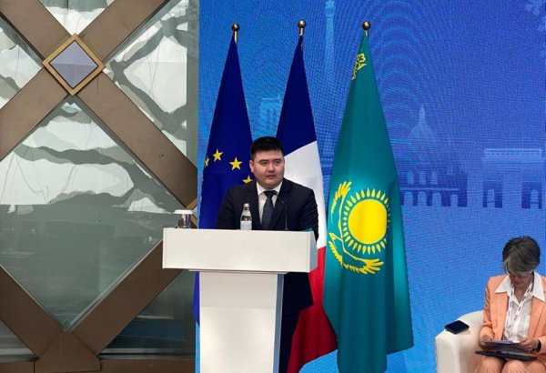 French Air Liquide and Kazakhstan kickstart high-tech hydrogen venture