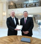 Президент Ильхам Алиев принял члена Комитета Сената США по внешним отношениям (ФОТО/ВИДЕО)