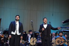 Азербайджанский театр оперы и балета представил великолепную концертную программу в честь Дня независимости (ФОТО)