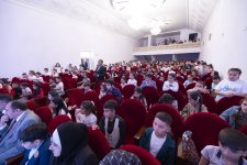 ЗАО «AzerGold» организовало выездной кукольный спектакль для детей в городе Дашкесан (ФОТО/ВИДЕО)