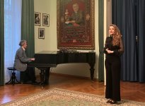 Поэтический май Беллы Ахмадулиной в Доме-музее Самеда Вургуна - каждое слово как драгоценный камень (ФОТО)