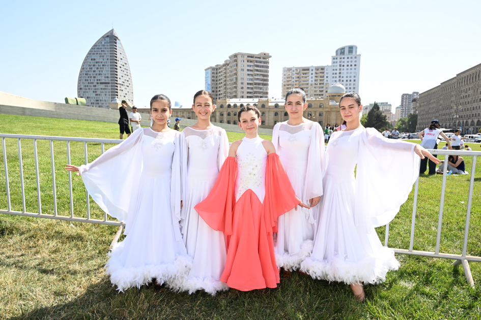 В парке Центра Гейдара Алиева прошел детский фестиваль (ФОТО)