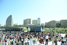 В парке Центра Гейдара Алиева прошел детский фестиваль (ФОТО)