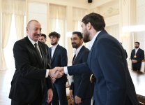 Президент Ильхам Алиев принял членов национальной команды Азербайджана, победившей на чемпионате мира по мини-футболу (ФОТО/ВИДЕО)