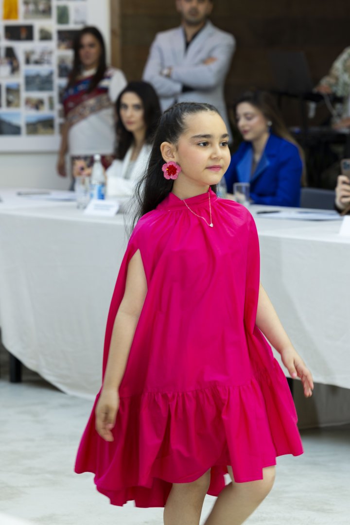 В Баку представлен социальный проект в сфере детской моды - Azerbaijan Kids Festival (ФОТО)