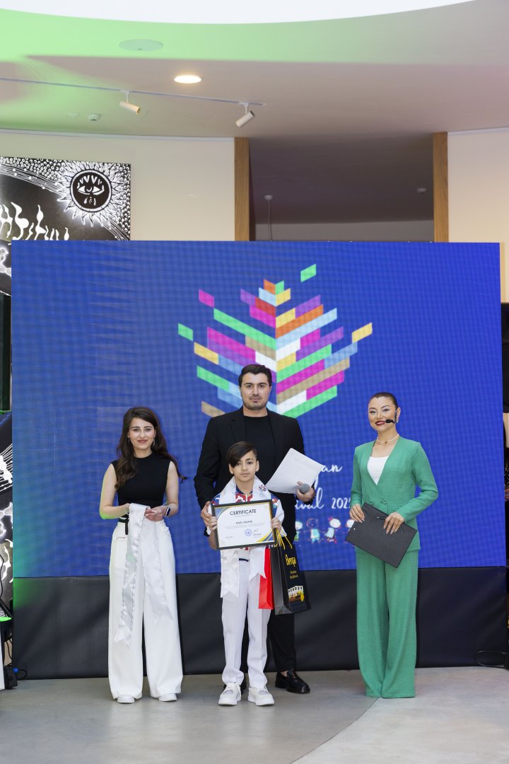 В Баку представлен социальный проект в сфере детской моды - Azerbaijan Kids Festival (ФОТО)