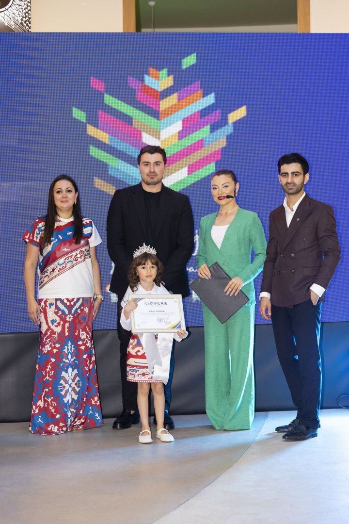 В Баку представлен социальный проект в сфере детской моды - Azerbaijan Kids Festival (ФОТО)