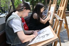 В Баку прошел праздник с образовательно-развлекательными программами для детей (ФОТО)