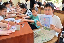 В Баку прошел праздник с образовательно-развлекательными программами для детей (ФОТО)