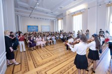 В Баку прошел праздник с образовательно-развлекательными программами для детей (ФОТО)