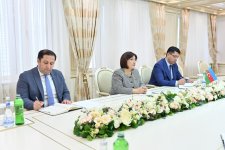Сахиба Гафарова провела обсуждения с послом Пакистана
