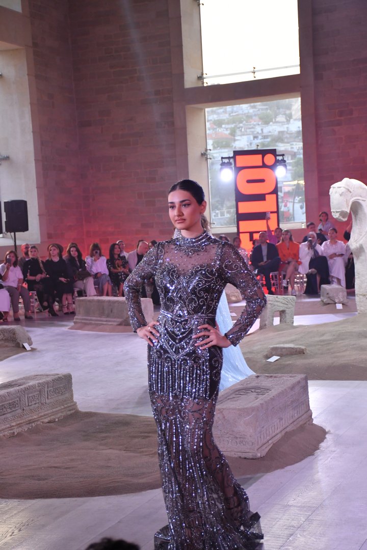 Azerbaijan Fashion Week – 2025: яркие краски модного сезона, посвященного стихии Земли (ФОТО)