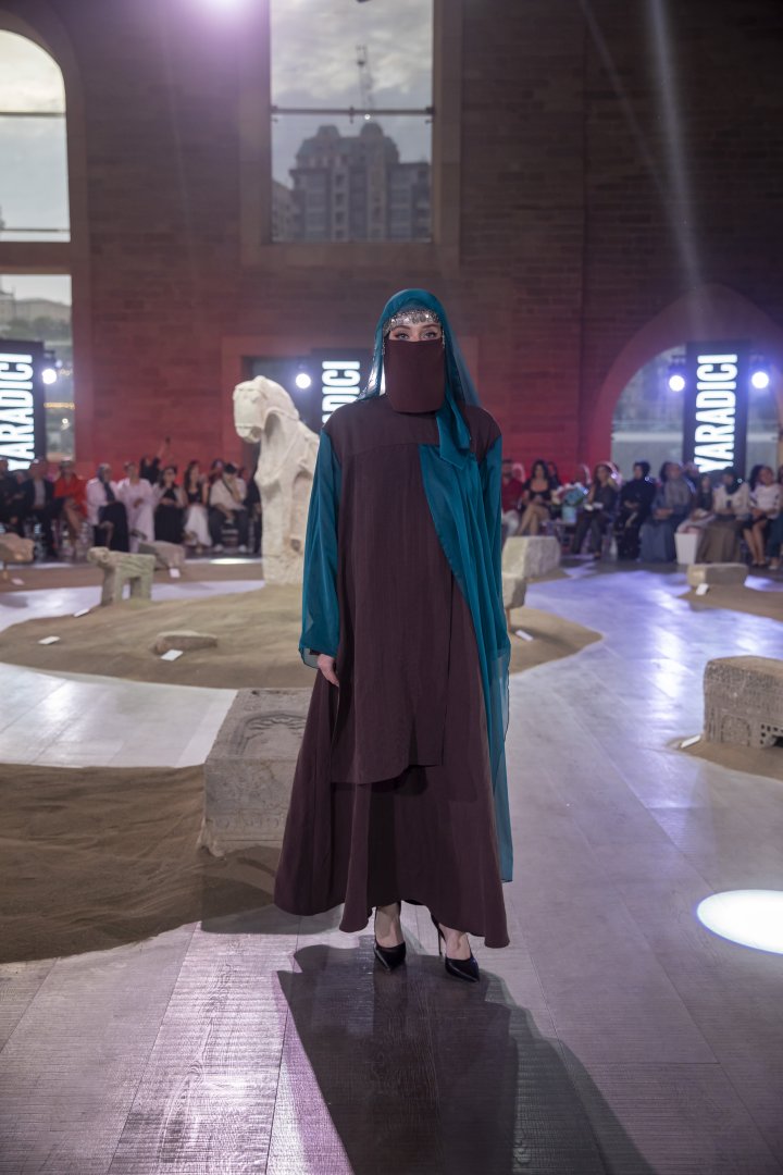 Azerbaijan Fashion Week – 2025: яркие краски модного сезона, посвященного стихии Земли (ФОТО)