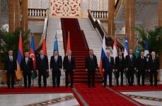 Али Асадов принял участие во встрече Президента Таджикистана с членами Совета глав правительств СНГ (ФОТО)