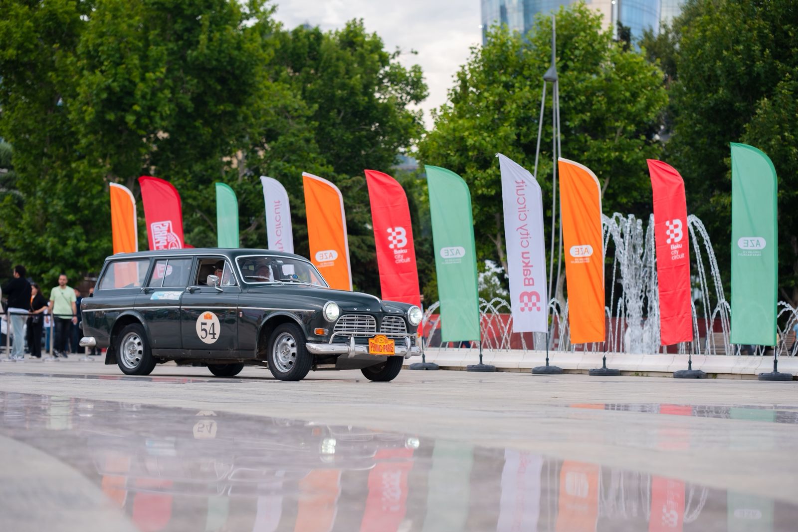 Легендарный автопробег Peking to Paris Motors Challenge вновь проходит через Азербайджан (ФОТО)