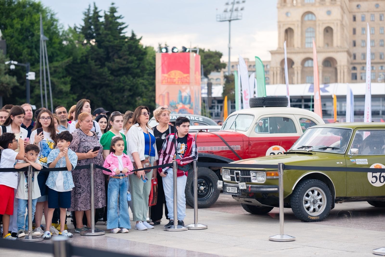 Легендарный автопробег Peking to Paris Motors Challenge вновь проходит через Азербайджан (ФОТО)