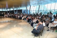 В Баку на фоне великолепных ковров представлен спектакль об основателе империи  Сефевидов (ФОТО)
