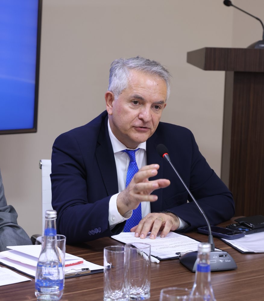 Проведен тренинг на тему роли журналистики в борьбе с дезинформацией (ФОТО)